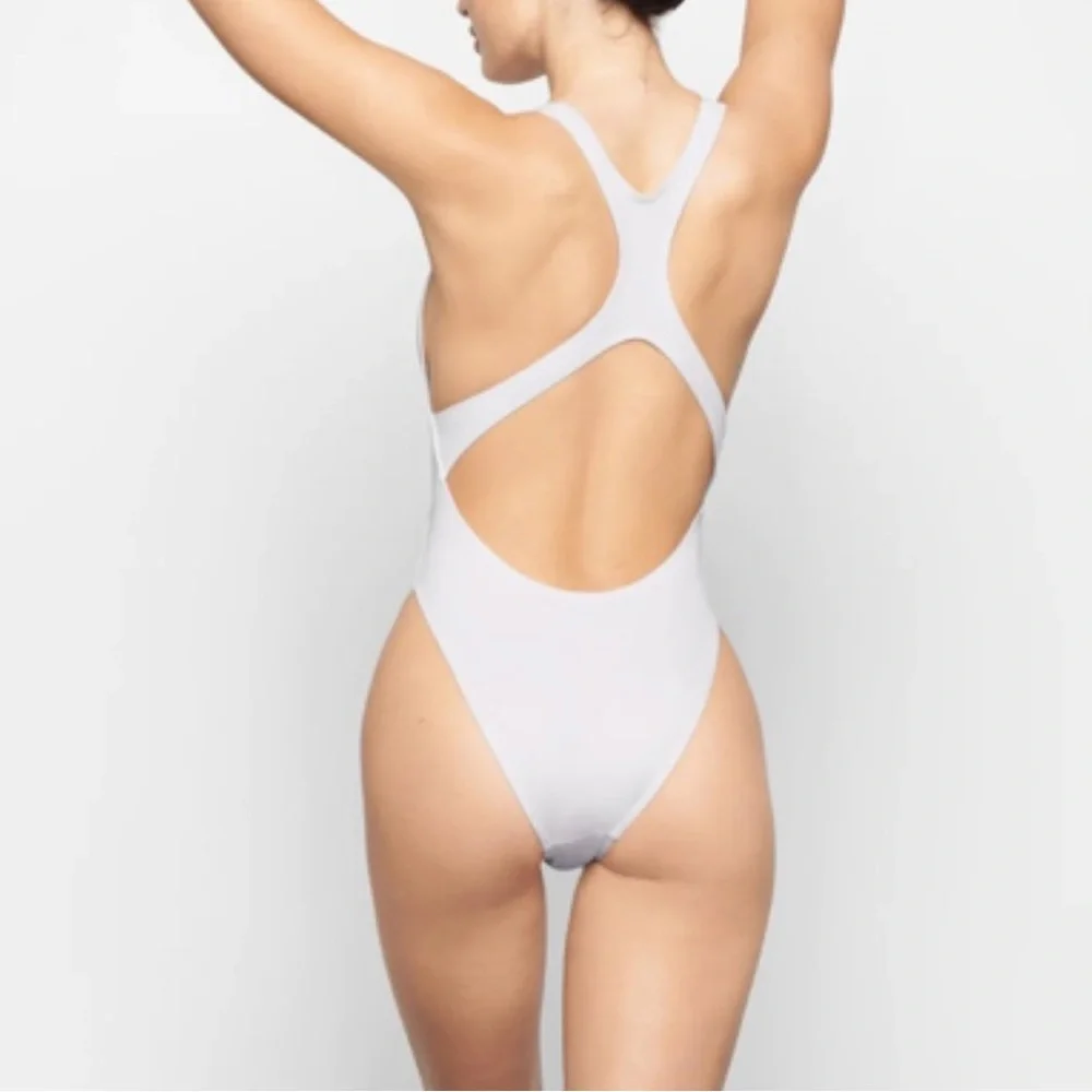 Skims Swim Cut Out Monokini Bikini swimsuit size medium in marble